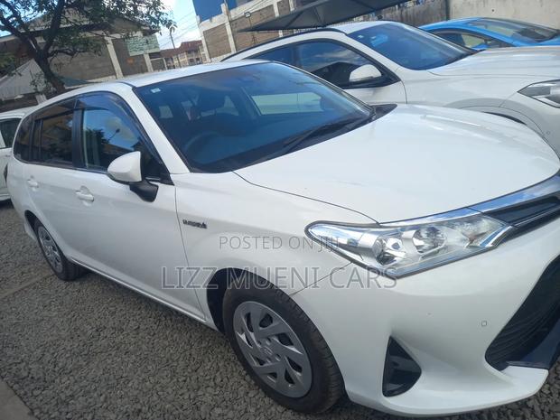 Toyota Corolla Fielder 2019 White
