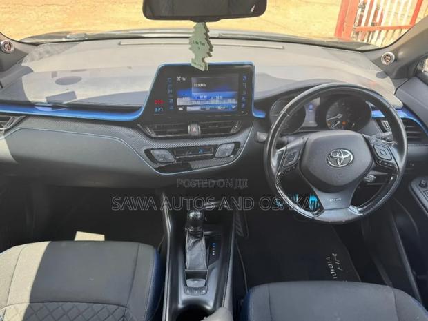 Toyota C-HR 2018 Matt Black