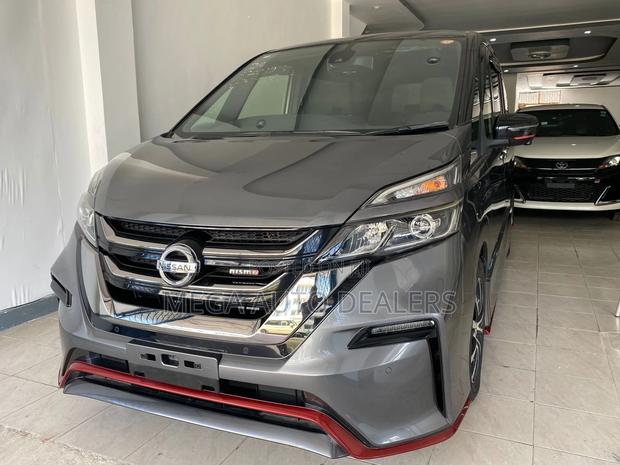 Nissan Serena 2018 Gray