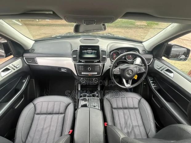 Mercedes-Benz GLE-Class 2016 Matt Black