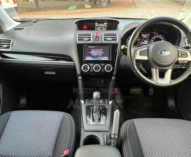 Subaru Forester 2018 White