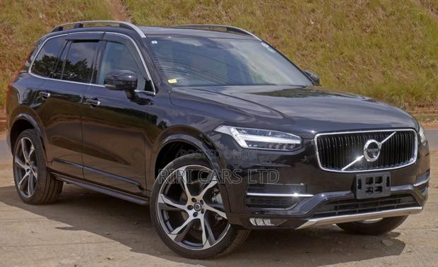 Volvo XC90 T5 Momentum AWD 2018 Black