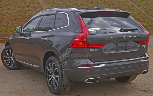 Volvo XC60 2019 Gray