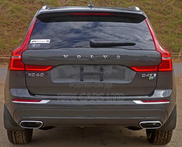 Volvo XC60 2019 Gray