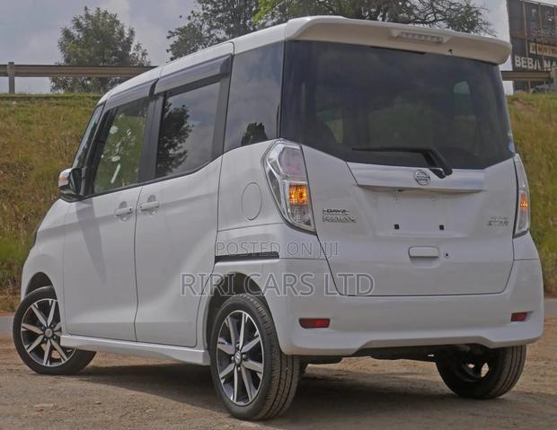 Nissan Dayz Roox 2018 White