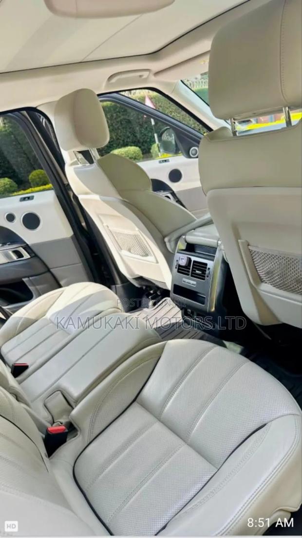 Land Rover Range Rover Vogue 2016 Gold