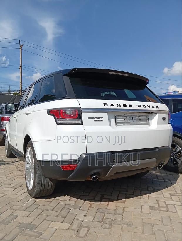 Land Rover Range Rover Sport SE Td6 4x4 (3.0L 6cyl 8A) 2017 White