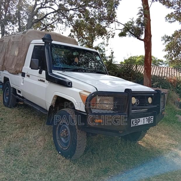 Toyota Land Cruiser 76 Series 2011 White