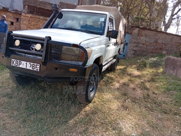 Toyota Land Cruiser 76 Series 2011 White
