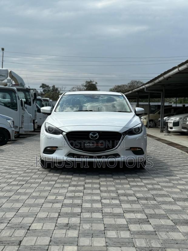 Mazda Axela 2018 White