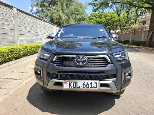 Toyota Hilux Revo Double Cab Deisel 2.8 AWD 2017 Matt Black