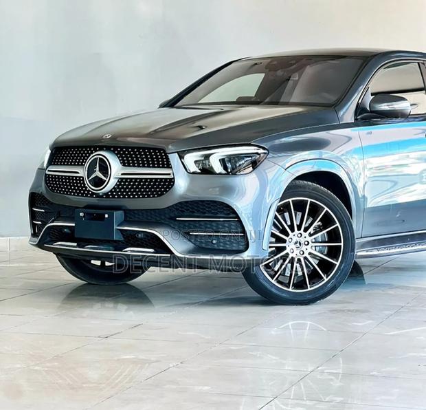 Mercedes-Benz GLE-Class GLE 400d 4MATIC 2021 Gray