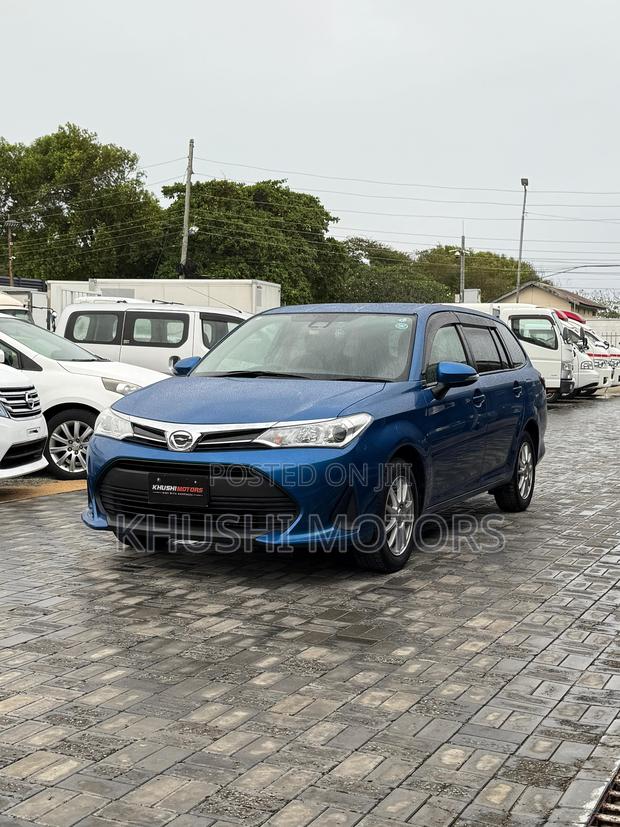 Toyota Corolla Fielder 2019 Blue