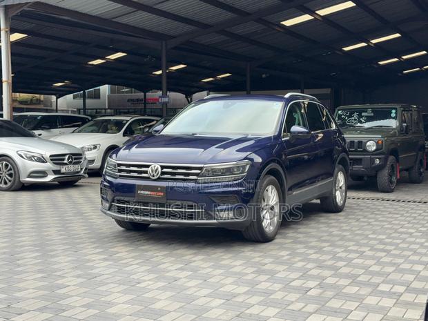 Volkswagen Tiguan 2018 Blue