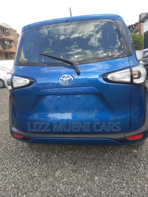 Toyota Sienta 1.5 AWD (6-seater) 2018 Blue