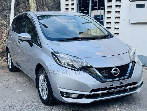 Nissan Note 1.2 Hybrid 2018 Silver