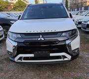 Mitsubishi Outlander 2.4 PHEV AWD 2019 White for sale