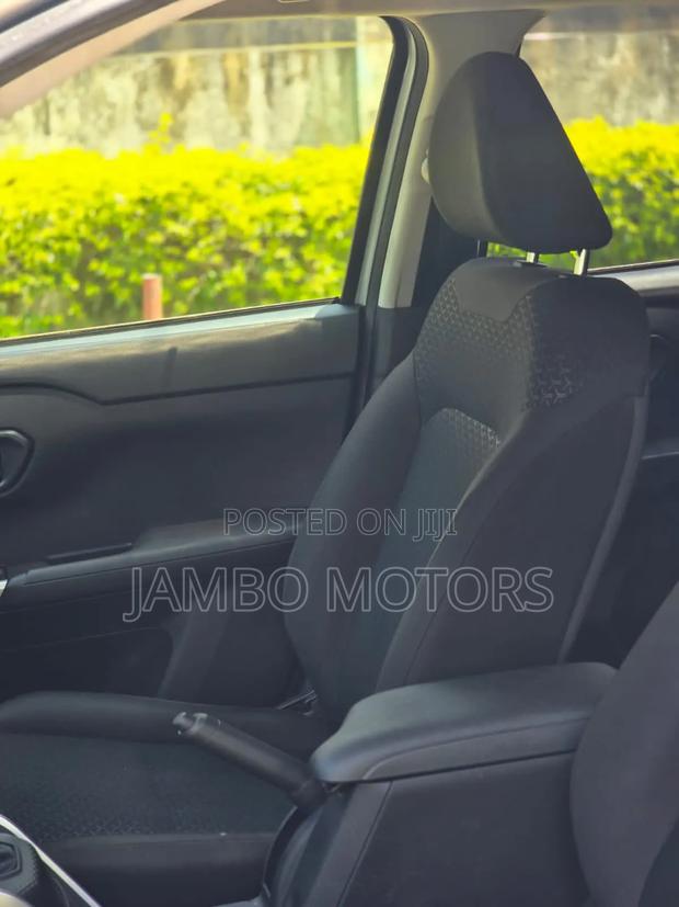 Toyota Raize 1.0 FWD 2020 Silver