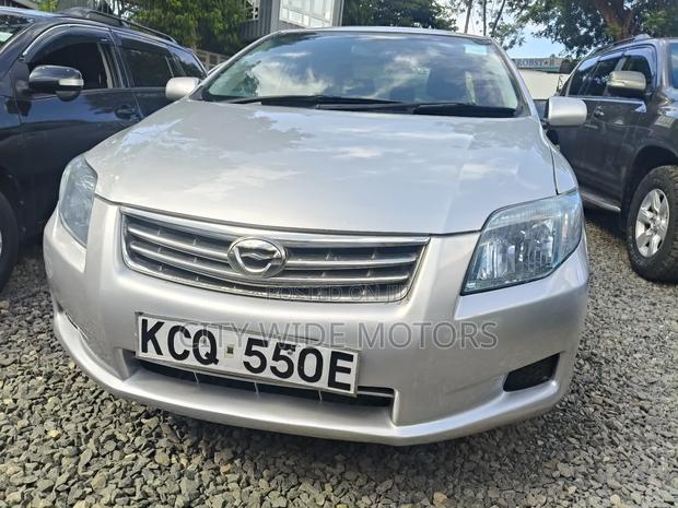 Toyota Axio 2010 Silver