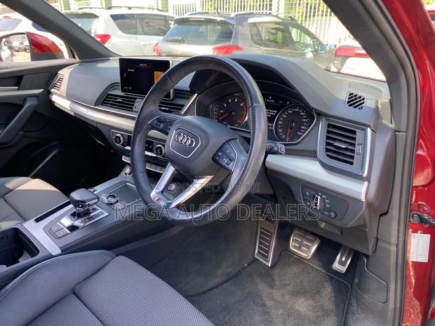 Audi Q5 2018 Red
