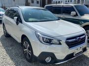 Subaru Outback 2018 White for sale
