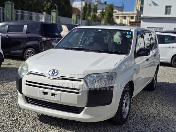 Toyota Probox 1.5 DX Comfort 2WD 2020 White