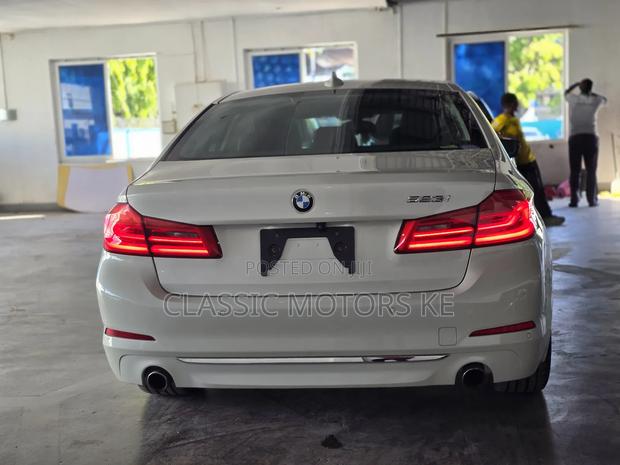 BMW 523i 2019 White