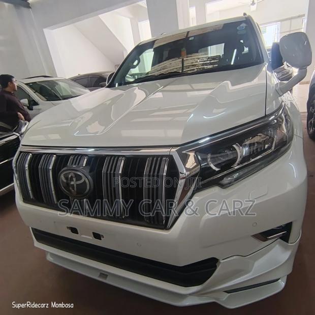 Toyota Land Cruiser Prado 2.7 2018 White