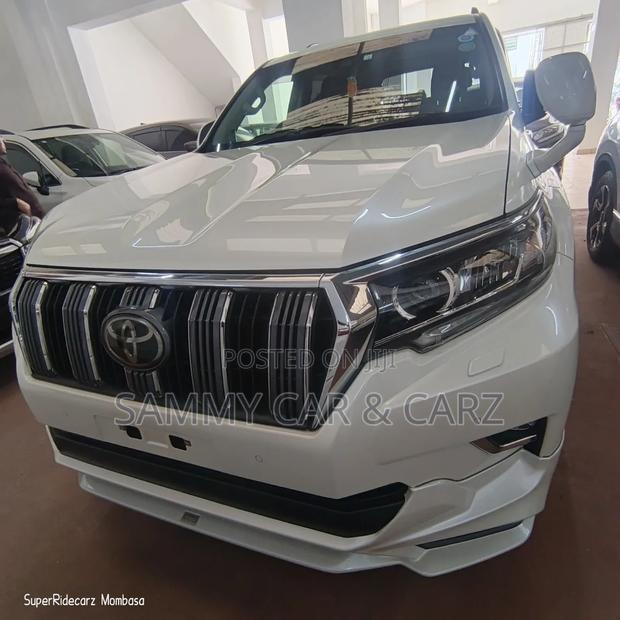 Toyota Land Cruiser Prado 2.7 2018 White