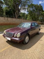 Mercedes-Benz E200 1998 Maroon for sale