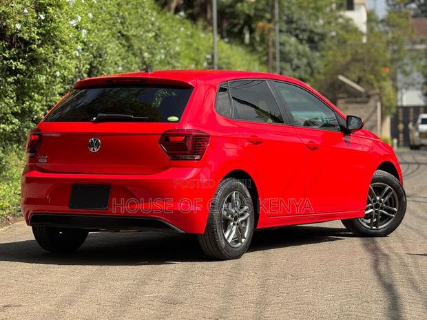Volkswagen Polo 2018 Red