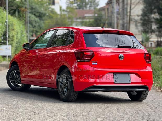 Volkswagen Polo 2018 Red