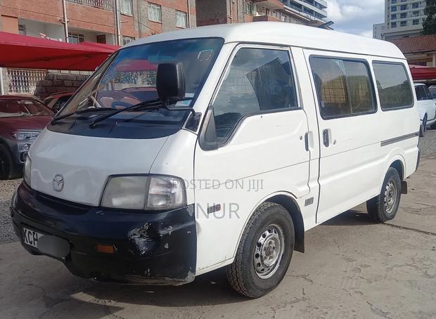 Mazda B-series 2005 White