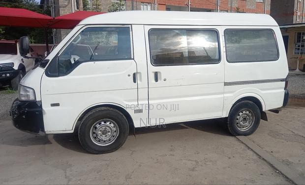 Mazda B-series 2005 White
