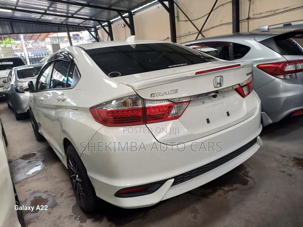 Honda Grace 1.5 Hybrid FWD 2019 White