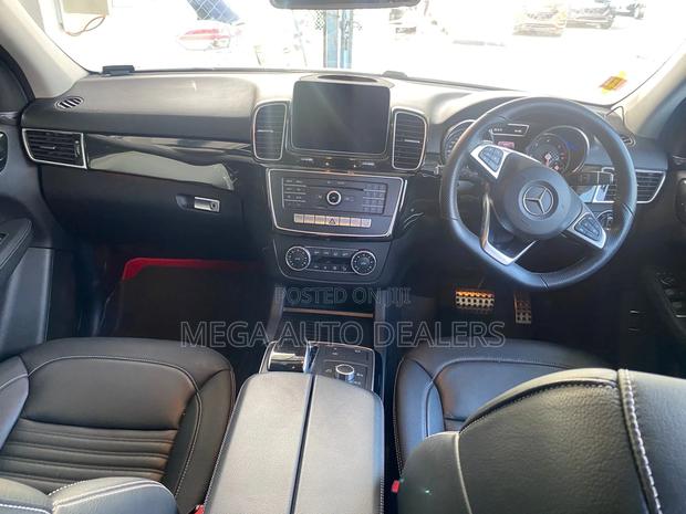 Mercedes-Benz GLE-Class GLE 350d 4MATIC 2018 White