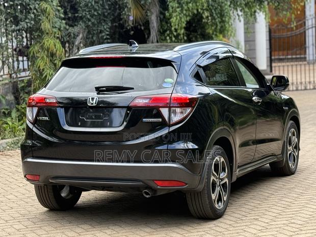 Honda Vezel 2018 Black