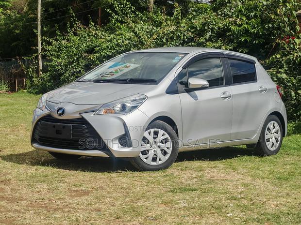 Toyota Vitz 1.3 FWD 5dr 2018 Silver