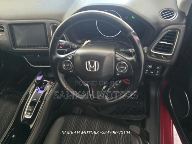Honda Vezel 2016 Red