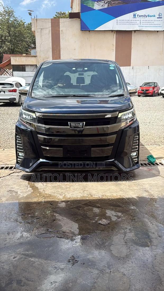 Toyota Noah 2.0 FWD (7 Seater) 2018 Black