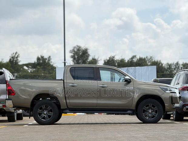 Toyota Hilux 2021