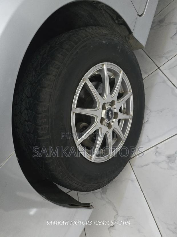 Toyota Wish 2017 Silver