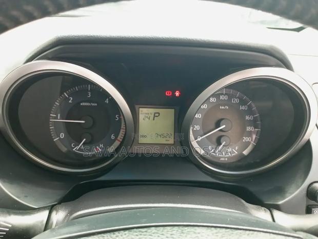 Toyota Land Cruiser Prado 2017 Silver