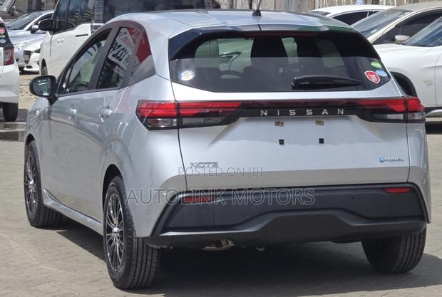 Nissan Note 1.2 Hybrid 2021 Silver