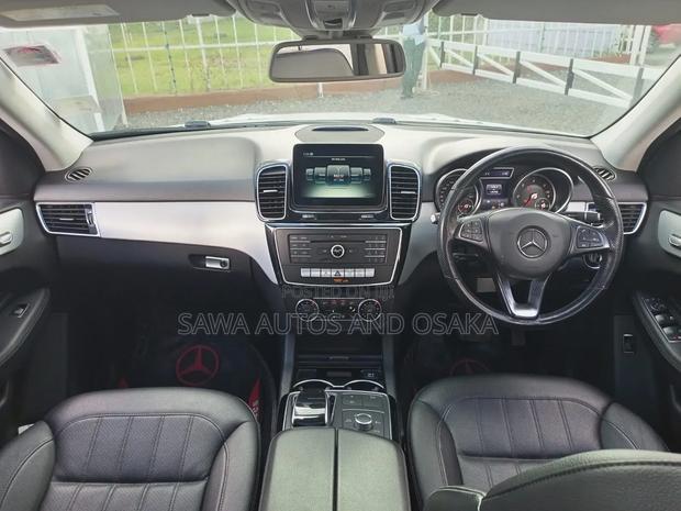 Mercedes-Benz GLE-Class 2017 White