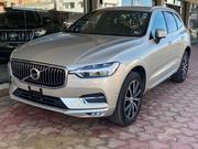 Volvo XC60 2018 Gold for sale