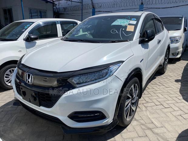 Honda Vezel 2018 White