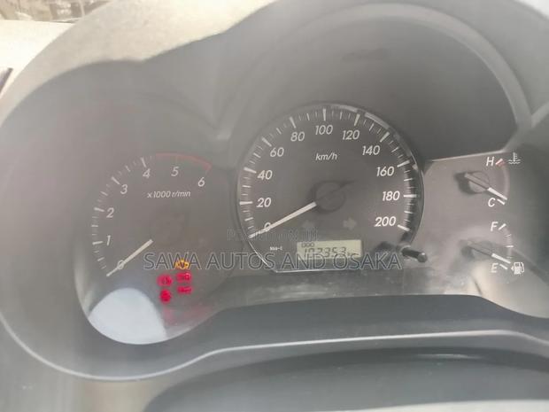 Toyota Hilux 2014 Pearl