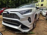 Toyota RAV4 Hybrid 2020 White for sale