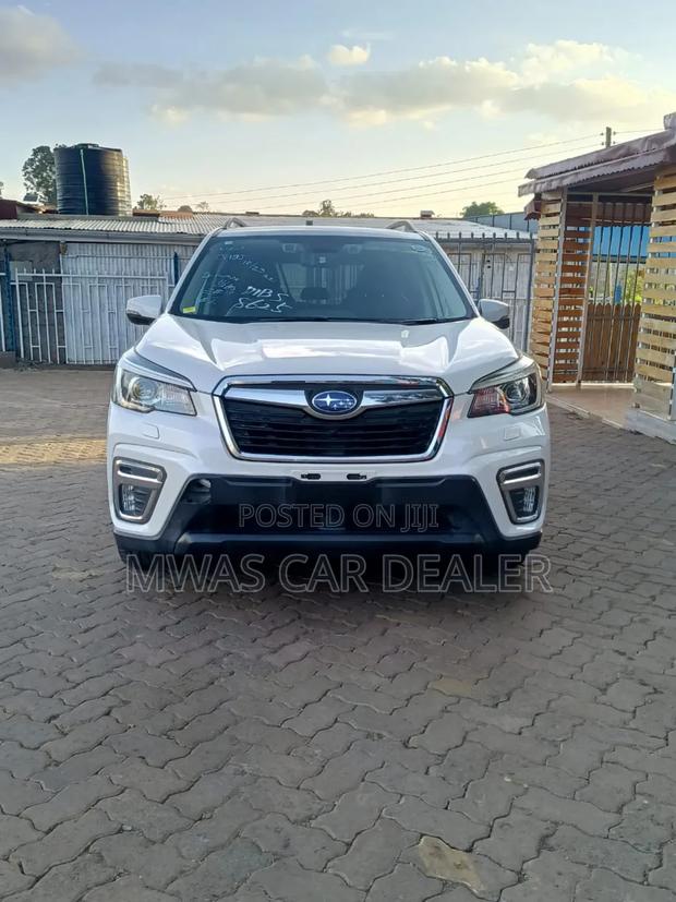 Subaru Forester 2018 White